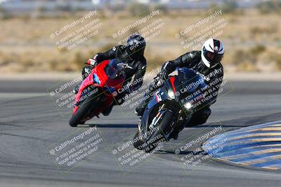 media/Jan-09-2022-SoCal Trackdays (Sun) [[2b1fec8404]]/Turn 11 (935am)/